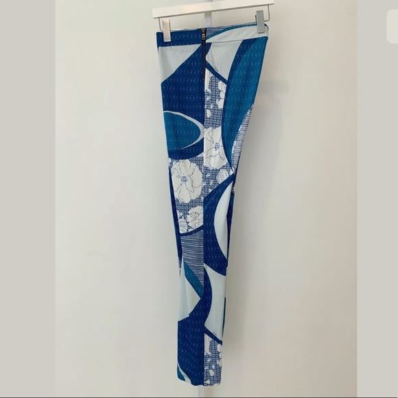 EMILIO PUCCI BLUE WHITE PRINT VISCOSE PANTS GOLD SIDE ZIPPER SIZE IT 42 / US 8 - Picture 6 of 17